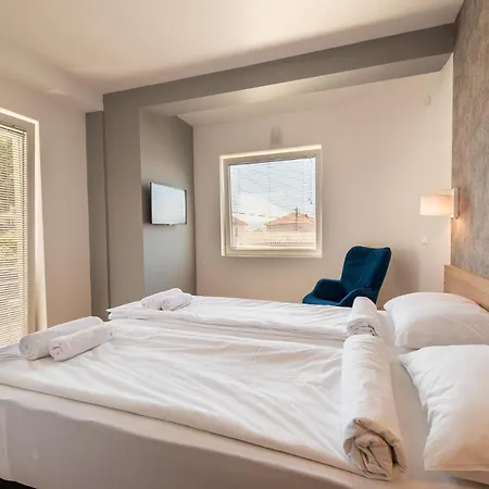 Bashoski Hotel Peštani