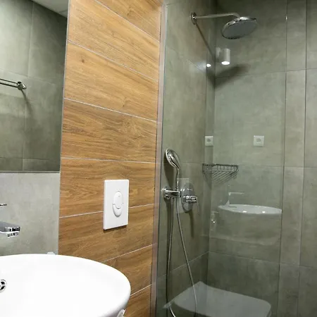 Bashoski 3* Peštani